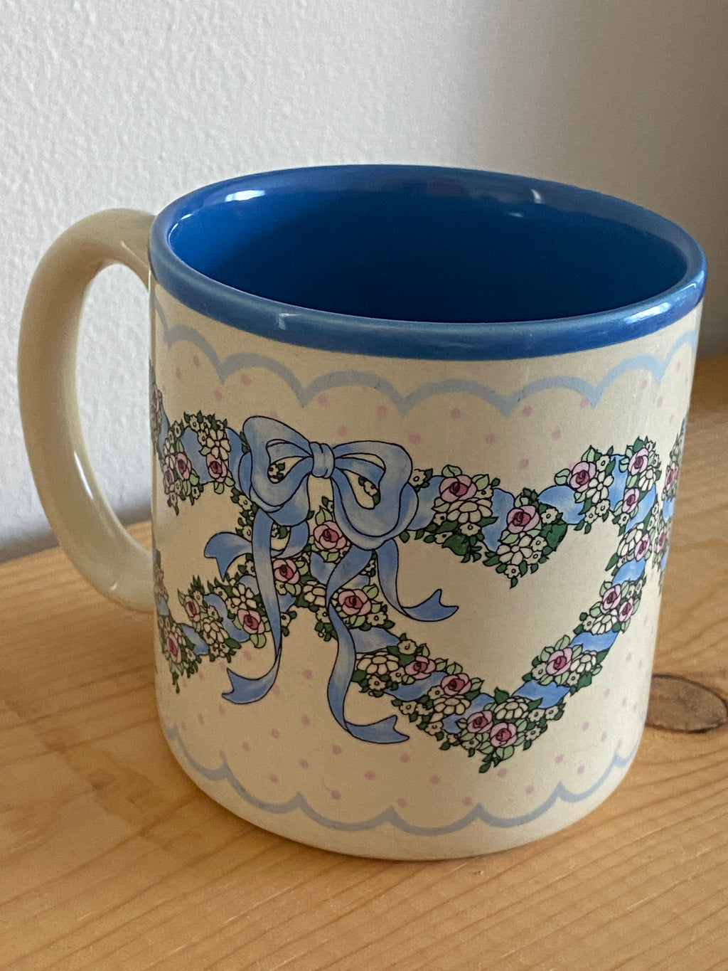 Bow Mug