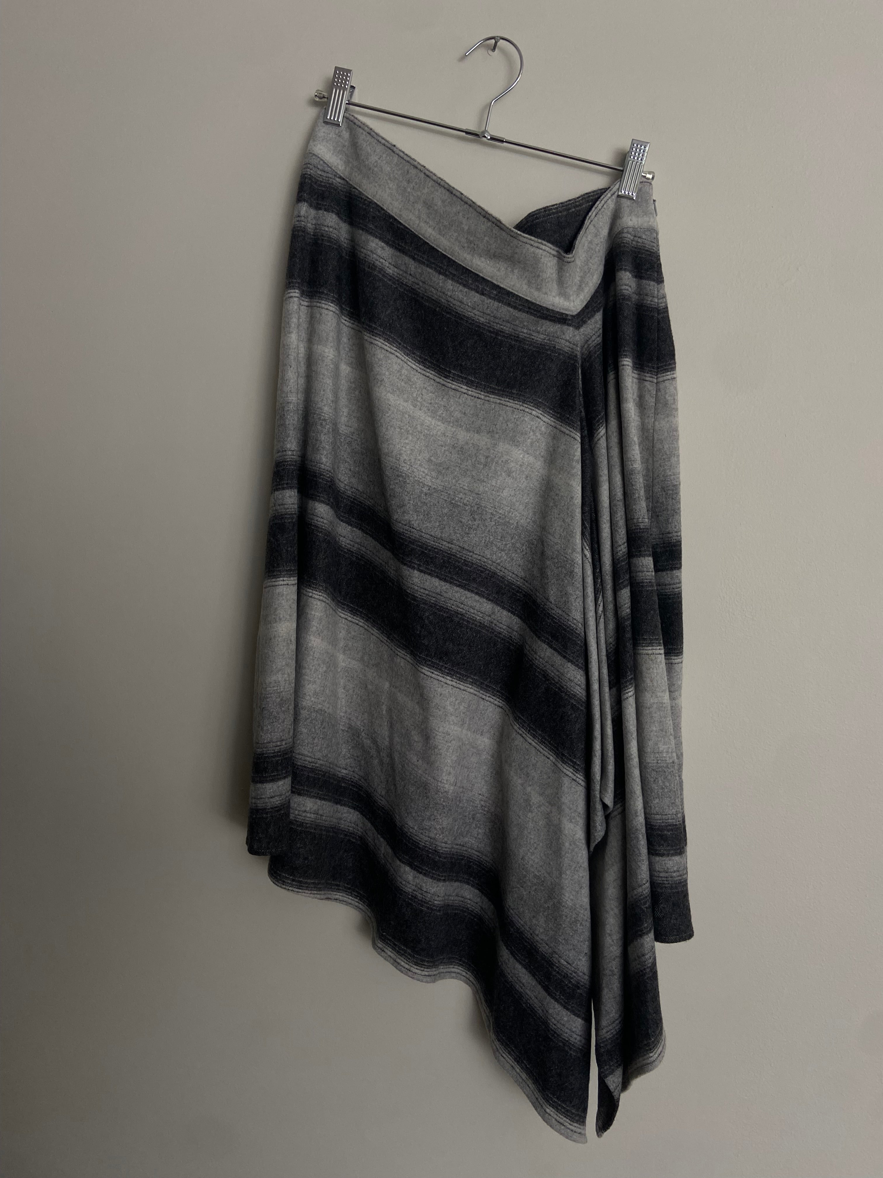 Bundle 005: corporate girlie