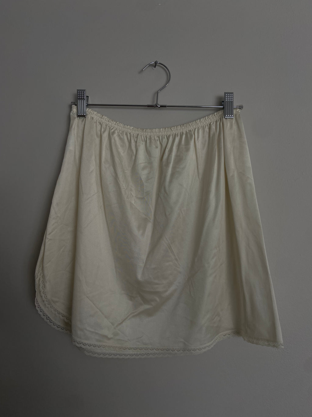 Bundle 007: neutrals