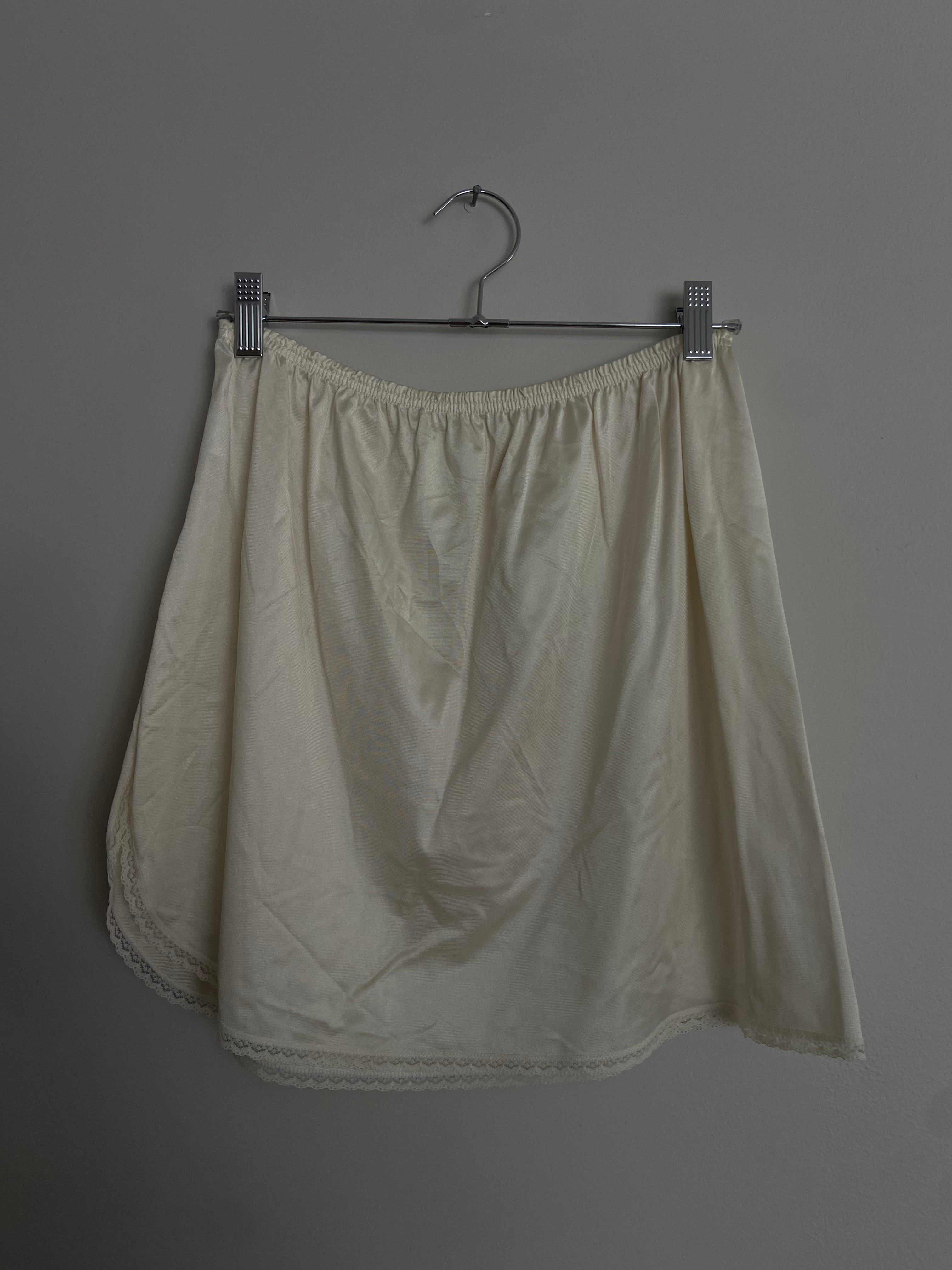 Bundle 007: neutrals