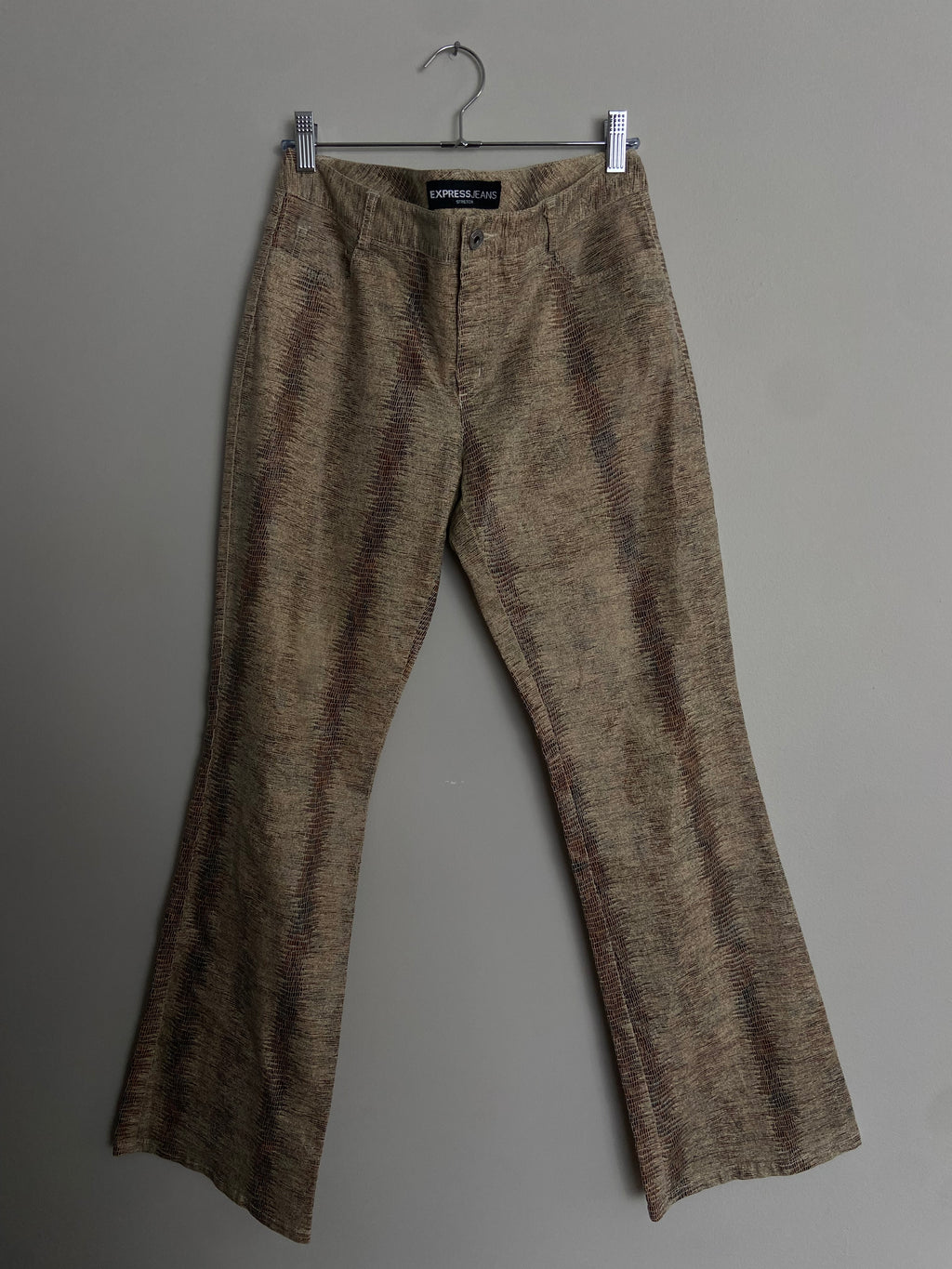 Bundle 007: neutrals