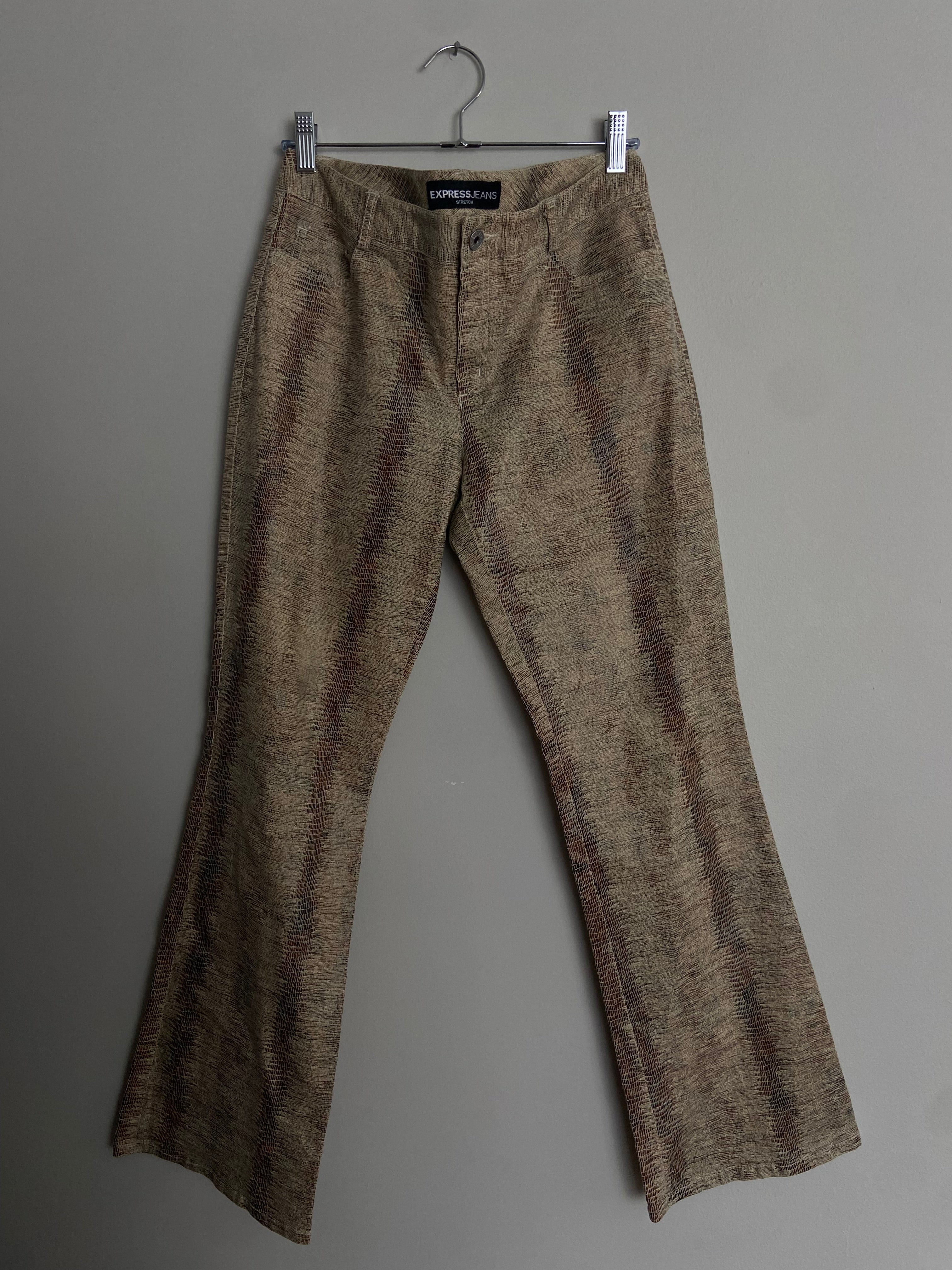 Bundle 007: neutrals